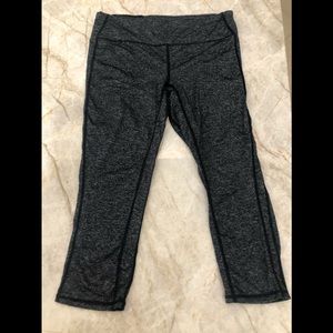 Gapfit cropped leggings dark gray